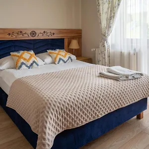 Goscinne Pod Lipa Homestay szállás